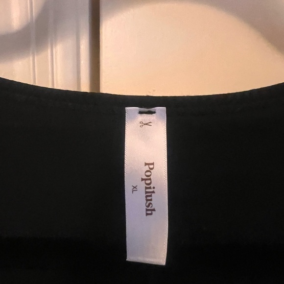 Elegant Black Long Sleeve Dress - Picture 3 of 7